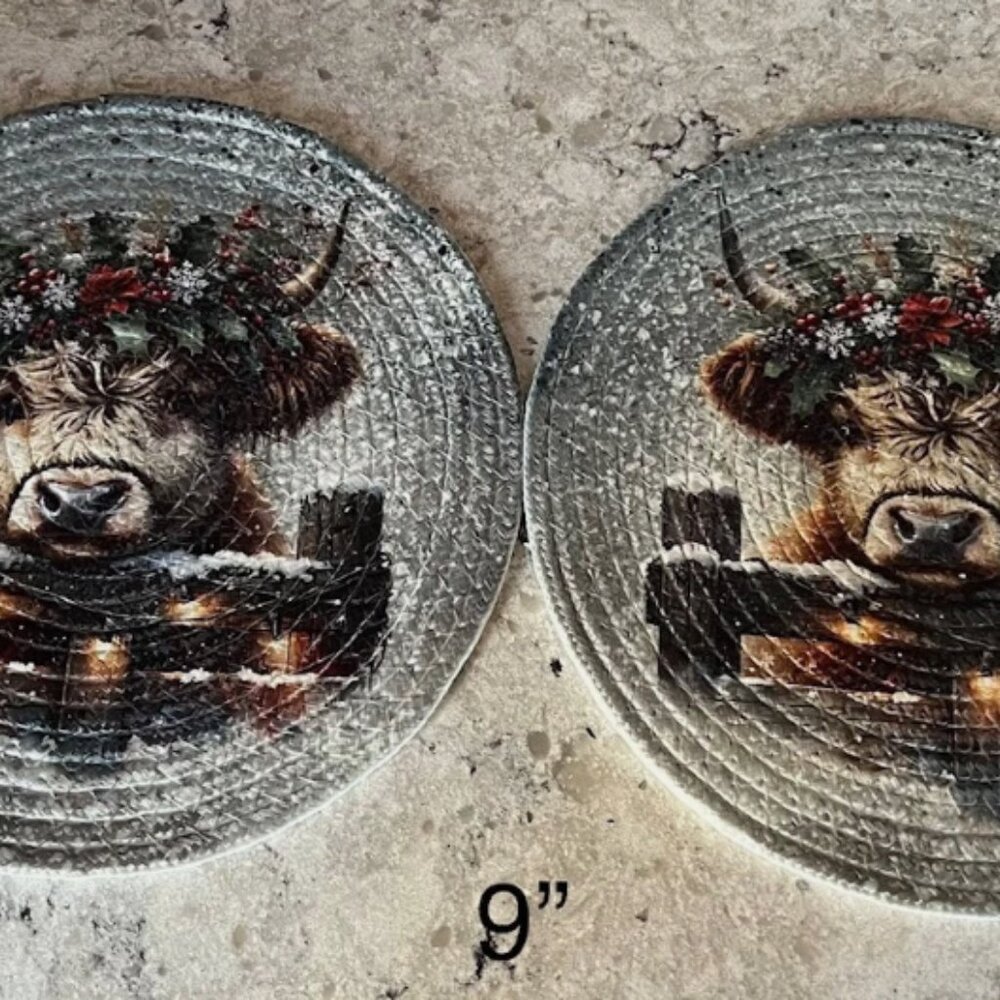 Two 9" woven trivets